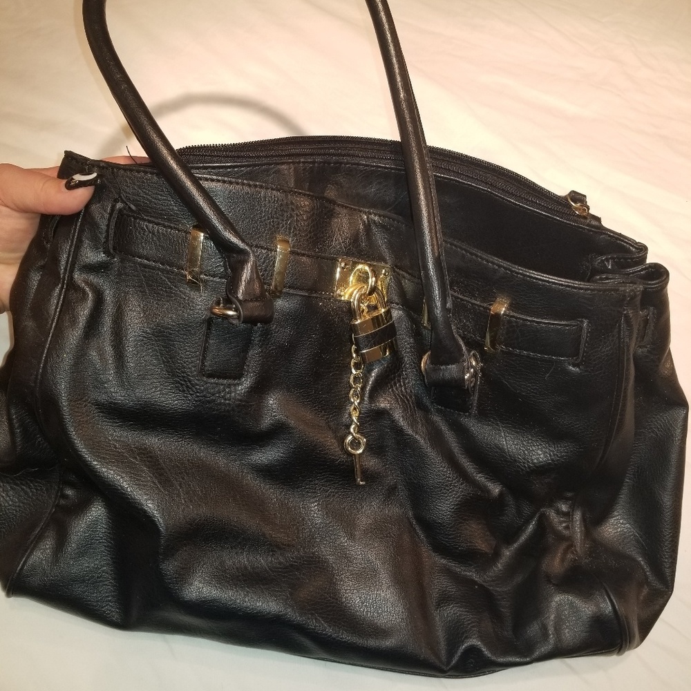 Apt 9 Black Purse